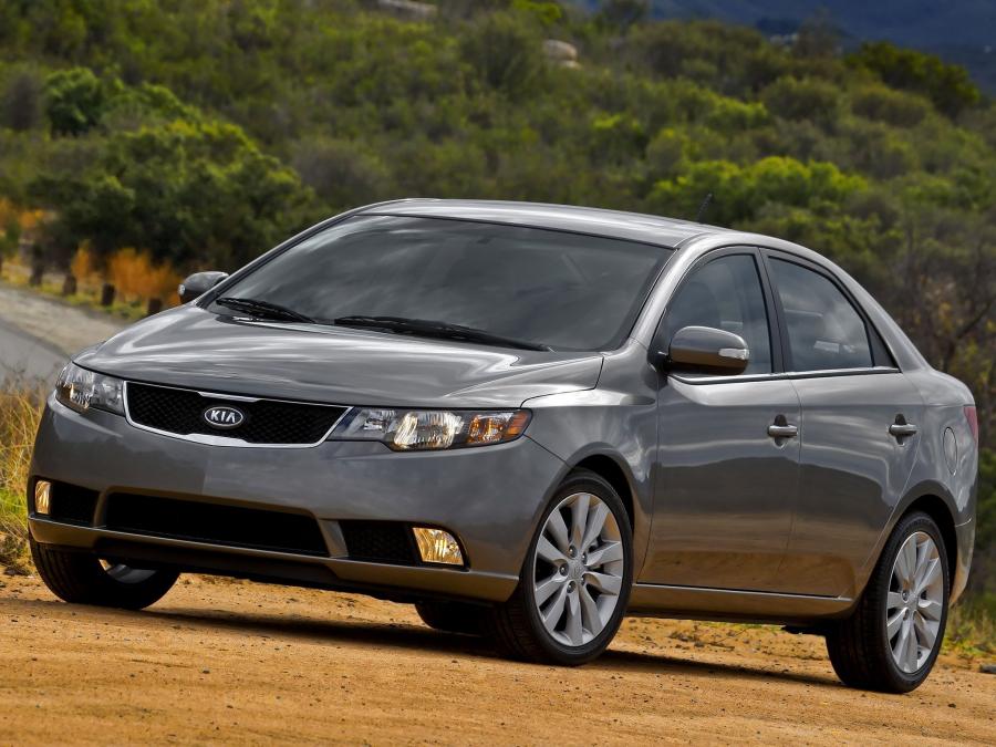  Kia Forte 2009 года  (фото 33 из 128)